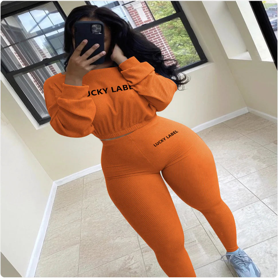 Geborduurde sport- en vrijetijdsset met ribbels en strepen