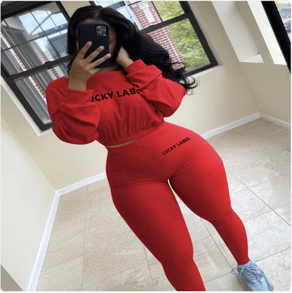 Geborduurde sport- en vrijetijdsset met ribbels en strepen